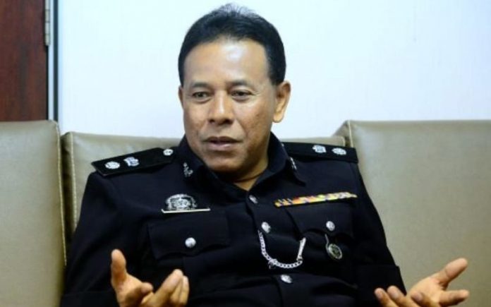 Bapa rugi RM13,000 diperdaya ‘anak perempuan’