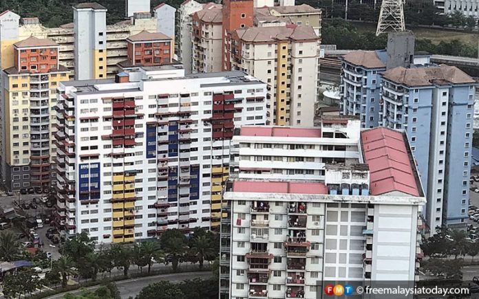 When the rich live in homes for the poor