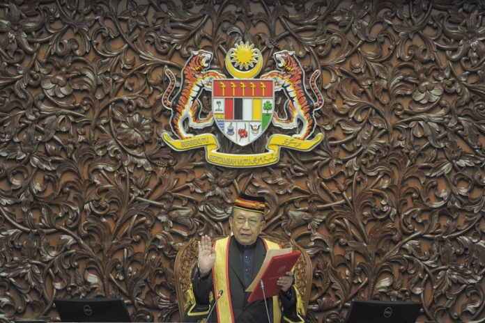 Rais reprimands ‘missing’ senators