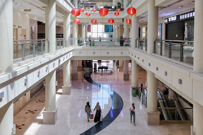 Viral news of children under 12 not allowed into shopping malls in Kuantan is fake, says ministry