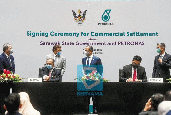 Sarawak to hold talks with Petronas over discovery of gas fields