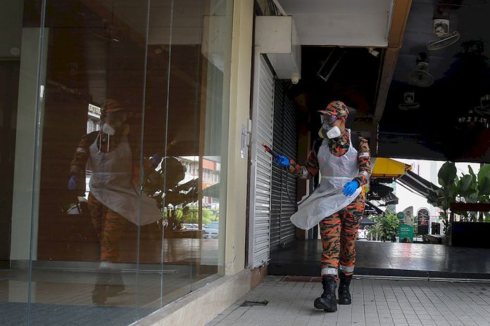 Restaurants, pubs seek dialogue with DBKL, police and NSC after Bangsar liquor confusion