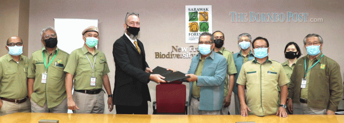 SFC, Orangutan Project renew collaboration in programmes slated for Matang Wildlife Centre