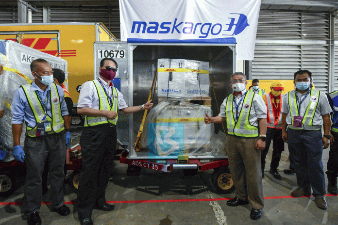 First batch of Covid-19 vaccine for S’wak set to arrive tomorrow