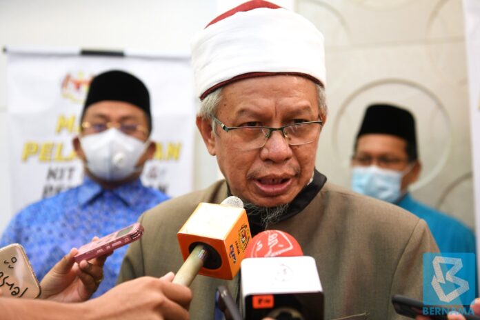 Decision on Haj depends on Saudi Arabia’s approval – Zulkifli