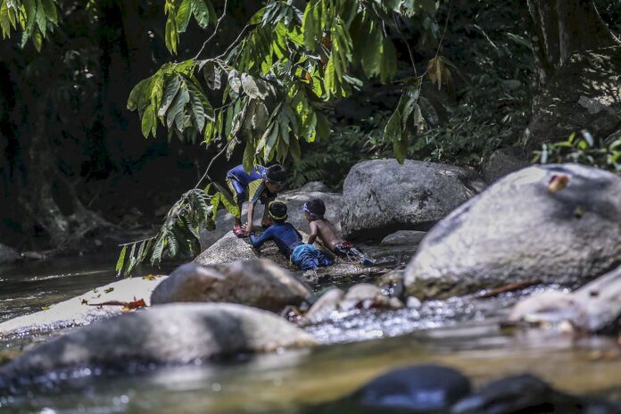 Nine areas in peninsula record yellow-level heat waves, reports MetMalaysia