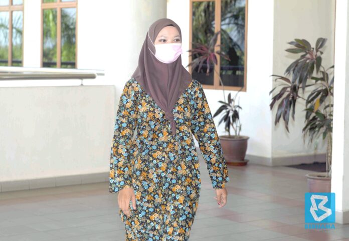 Shop assistant escapes imprisonment for insulting police, fined RM5,000