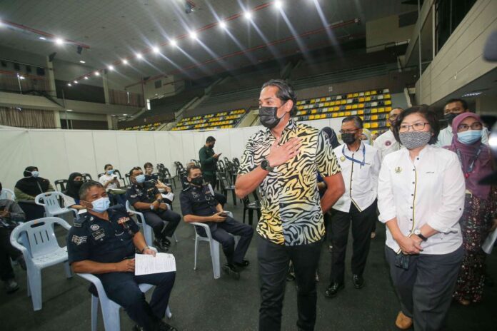 Researchers from two local universities looking into Covid vaccine production, Khairy tells Anwar