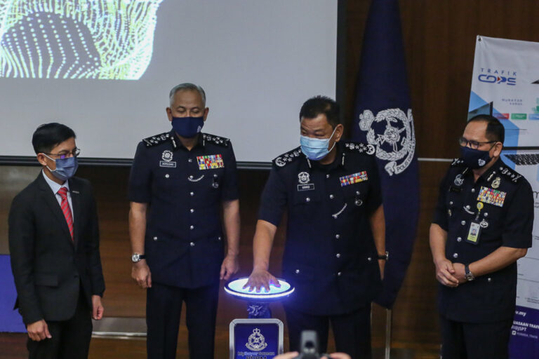 PDRM introduces MyBayar Saman online portal and smartphone ...