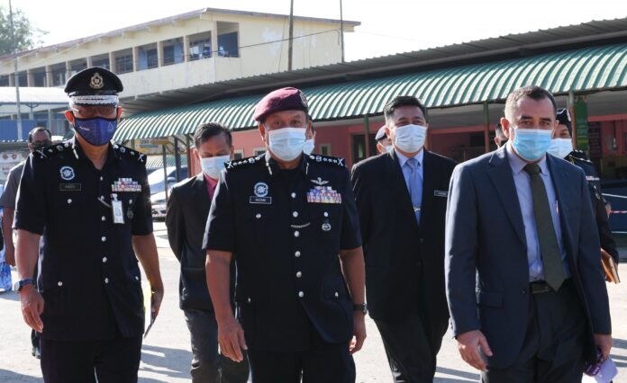 Police, Education Dept to solve traffic jams