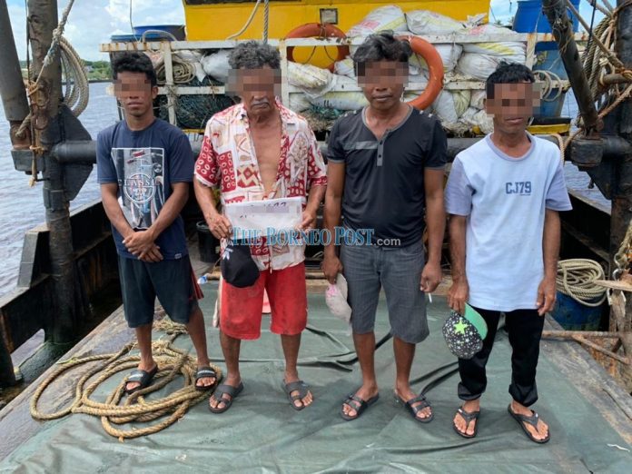 MMEA seizes fishing boat, arrests 5 men for suspected illegal fishing in Sarawak waters