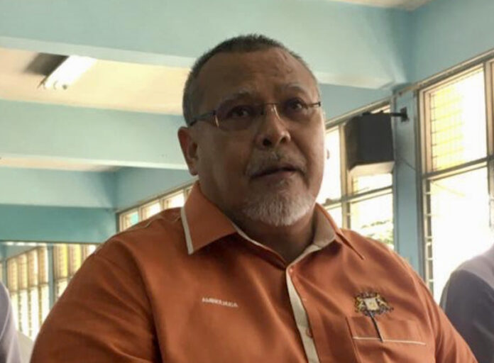 While Anwar holds door open, Johor Pakatan chief nixes talk of working with Umno down south