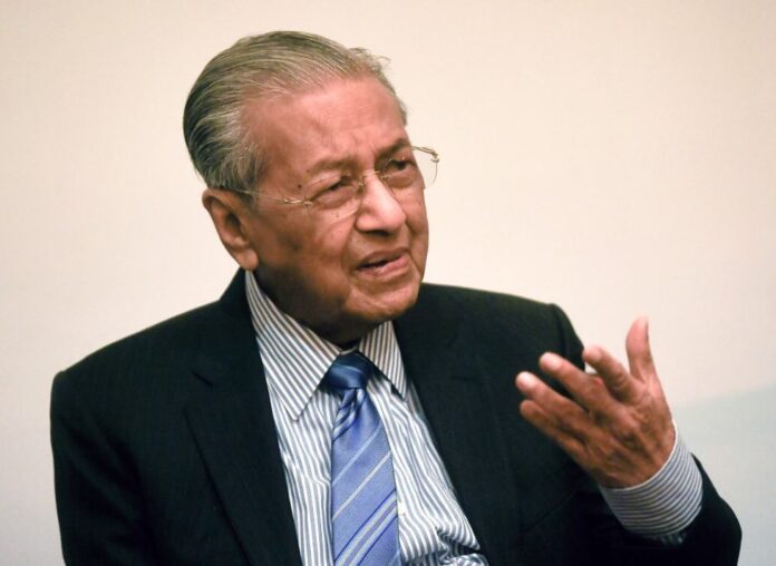 Dr Mahathir: Langkawi continues to attract investors despite Covid-19 pandemic