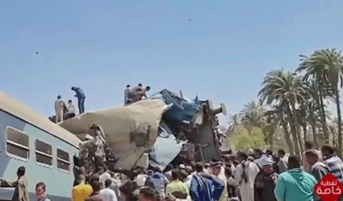Egypt passenger trains collide killing 32