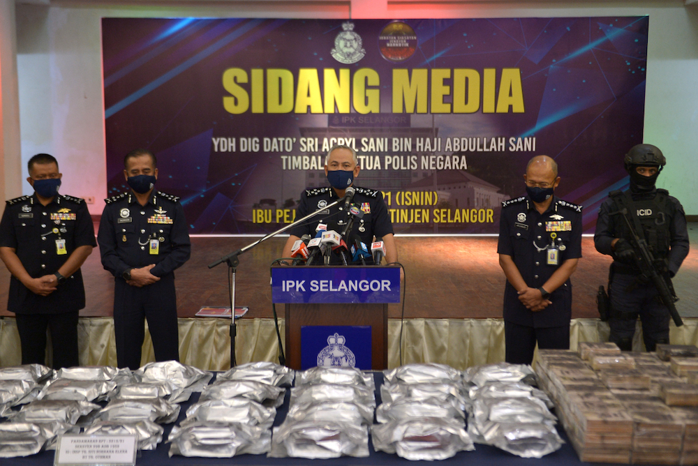 Narcotics cops seize 134kg of heroin, cripple international drug supply ring