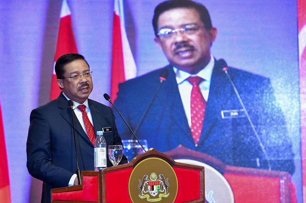 Civil servants warned against anti-vaccine sentiments