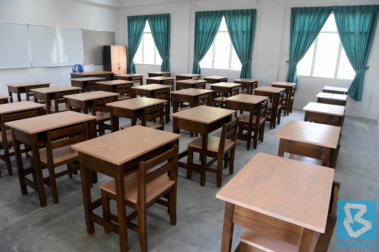 Parents need not worry, govt has own way of tackling education cluster – Rina