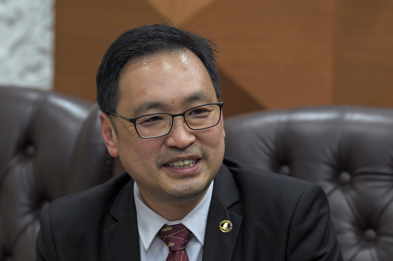 ‘Walk the walk’, Chong tells state govt on purchase of Covid-19 vaccines