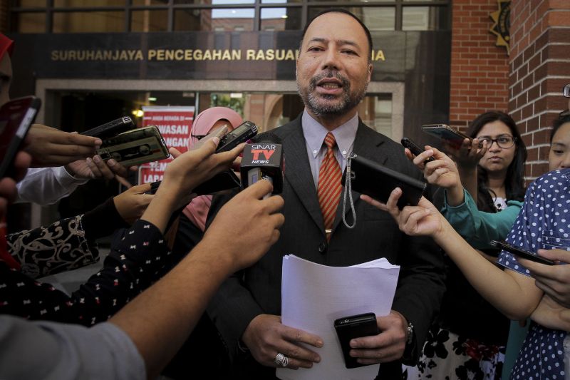 Court rules Khairuddin has no standing to sue AG for endorsing Emergency advice