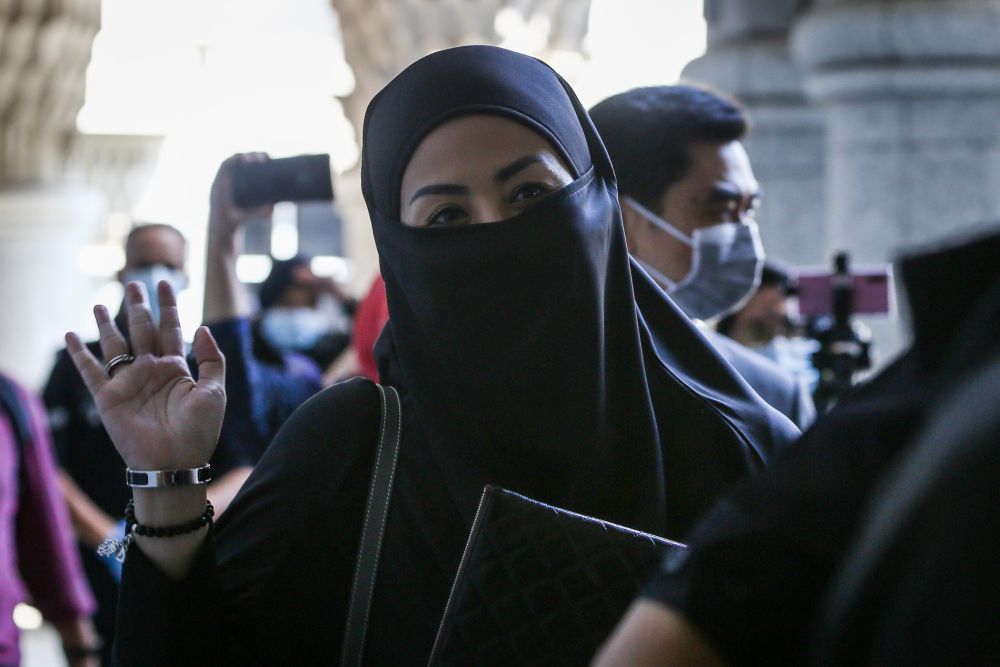 Zahid's daughter quits SME Corp post, takes veiled swipe at Umno leaders in government jobs