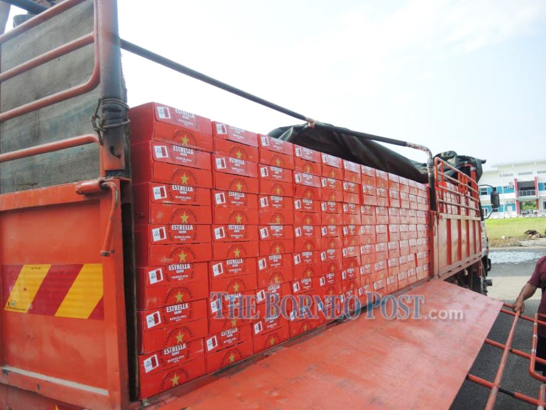 Lorry and beer worth RM136,000 seized in Customs Department operation in Sibu