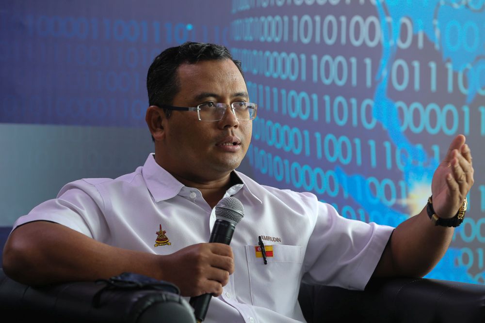 Amirudin mum on contesting for Gombak in GE15, but pledges never to abandon PKR