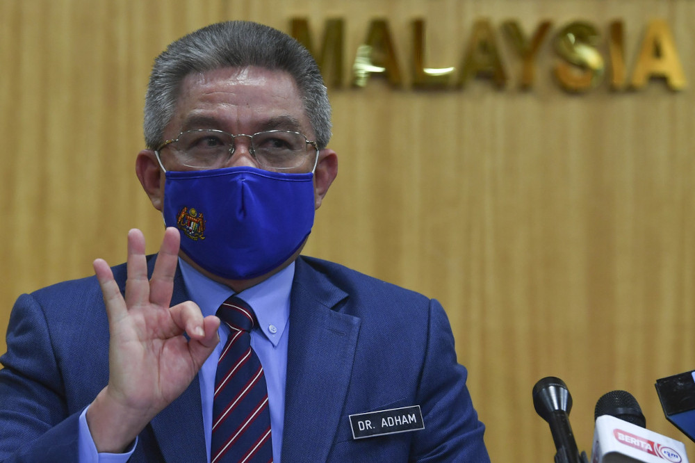 Health minister: 495,750 people completed both doses of Covid-19 vaccine as of yesterday