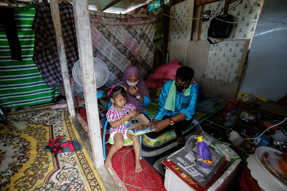 In Penang, destitute family seeks help to rebuild home destroyed in a fire
