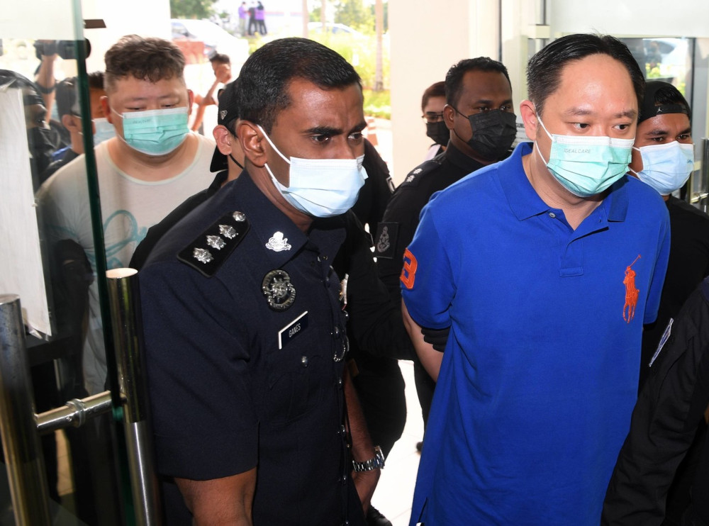 In Klang, employer, assistant plead not guilty to assaulting bodyguards over fasting