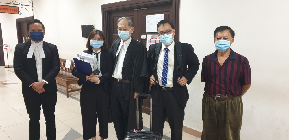 ‘Black hole’ trial: Cross-examination of Sarawak DAP chairman continues today