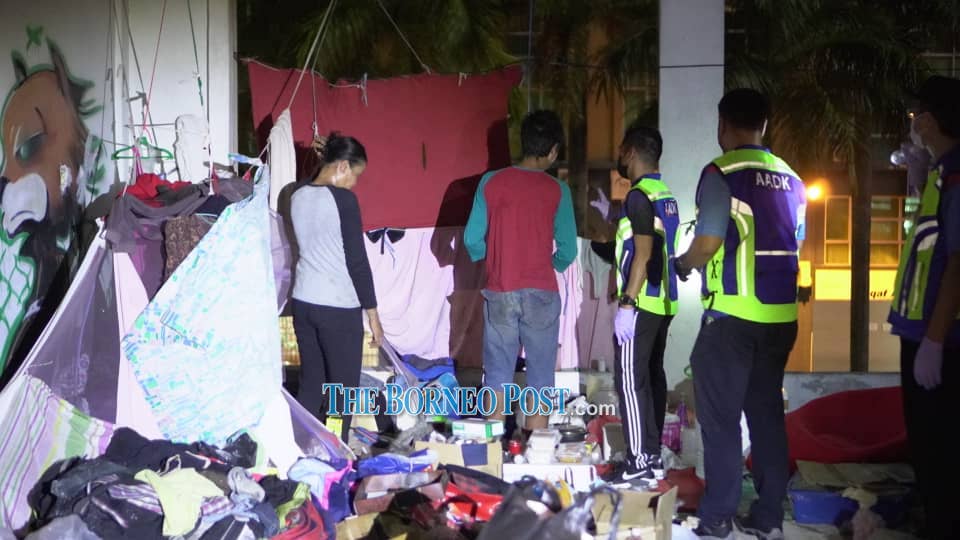 Six druggies caught during raid on abandoned building in Kuching