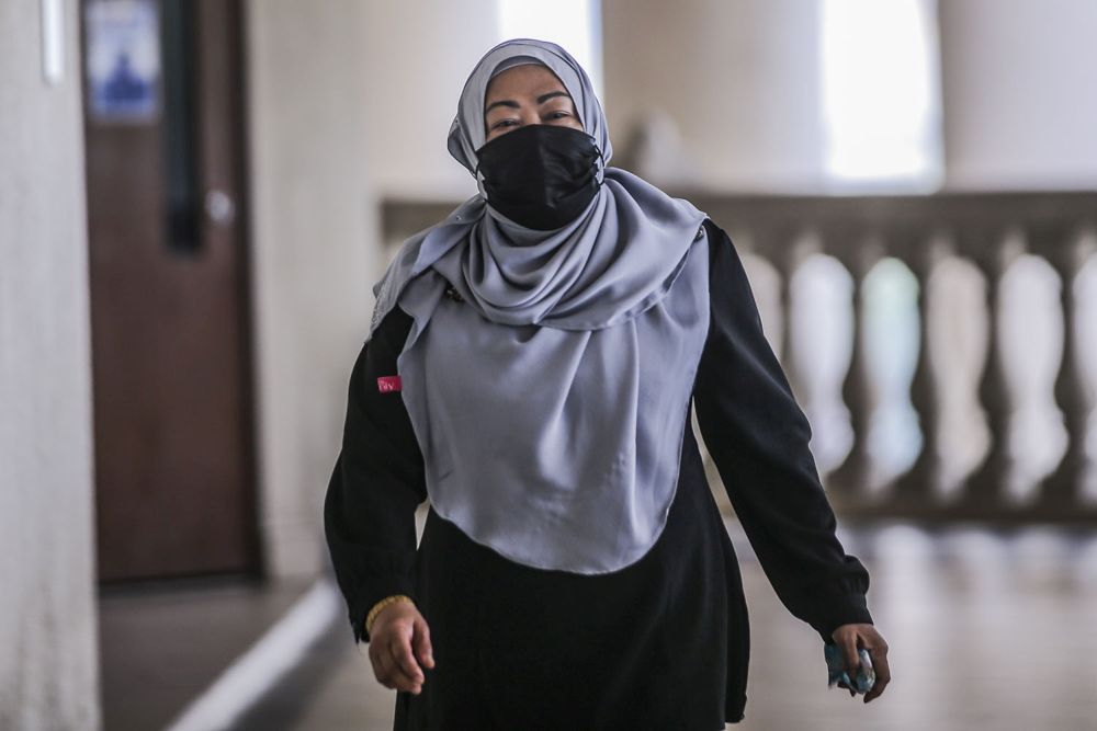 Ex-spy chief’s RM50.4m CBT trial: Individual bought six luxury watches worth RM142,410 with cash, says witness
