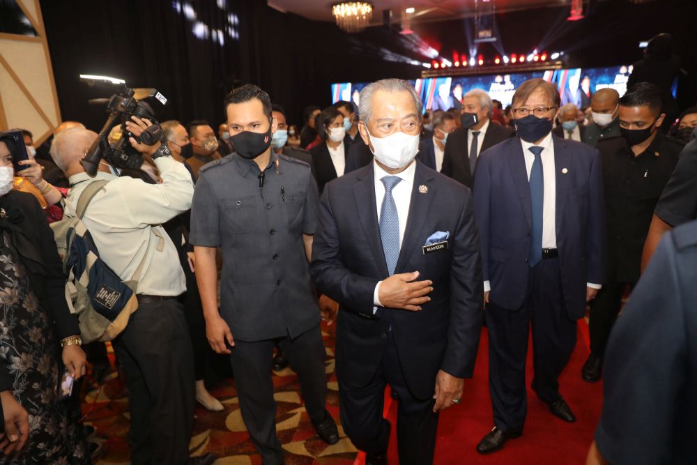 In Sarawak, Muhyiddin thanks CM for keeping the faith