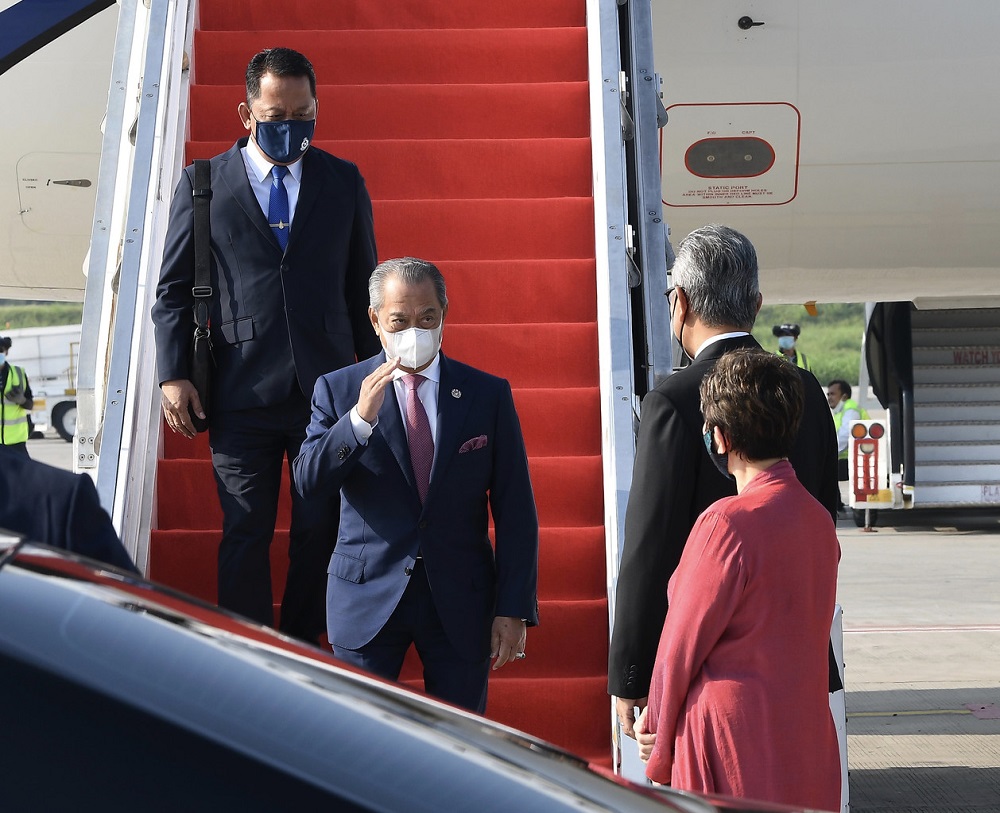 Sultan of Brunei chairs special Asean Leaders’ Meeting