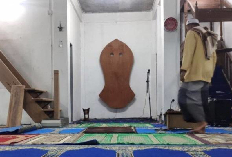 Perak mufti directs surau to relocate wooden piece symbolising Prophet’s sandal