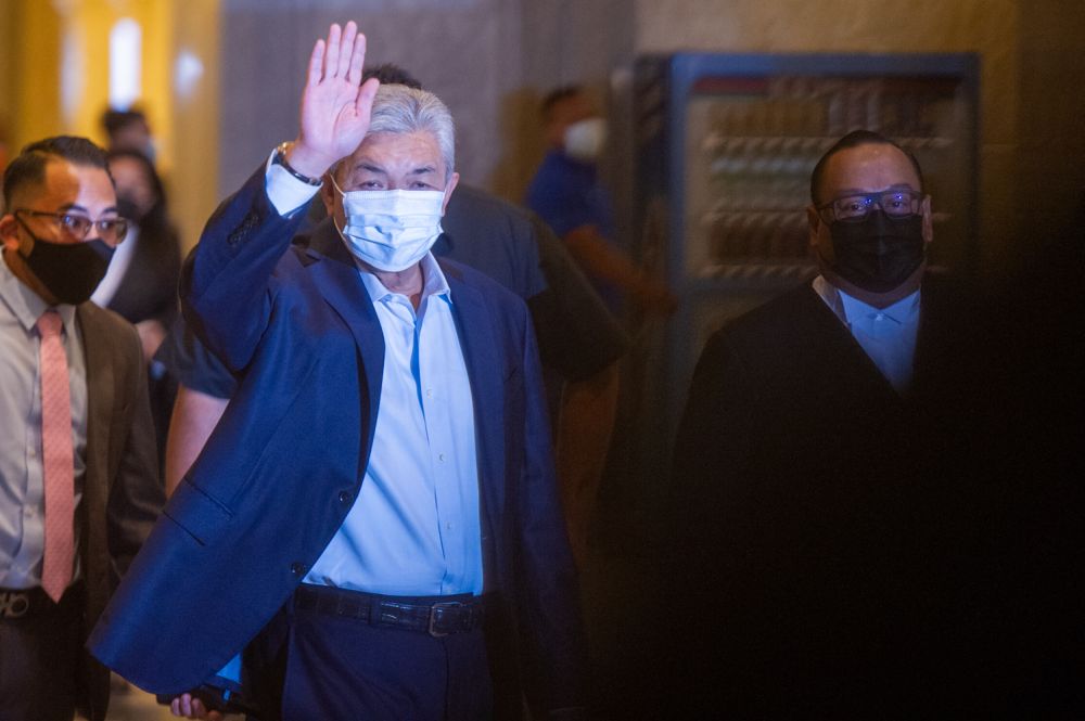 Umno president Zahid raps government for ‘unacceptable’ slow vaccine roll out