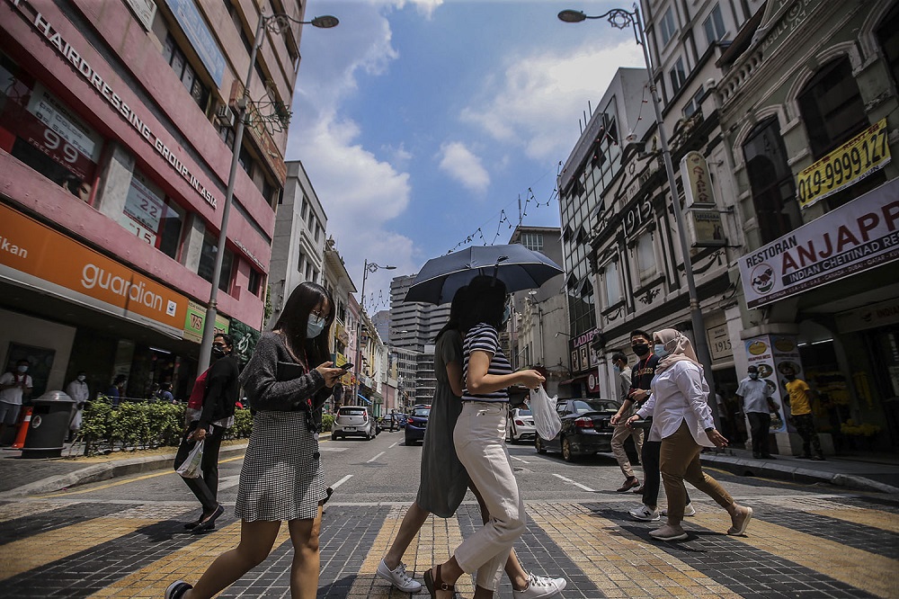 Survey: Financial constraints Malaysian youth’s top concern followed by unemployment