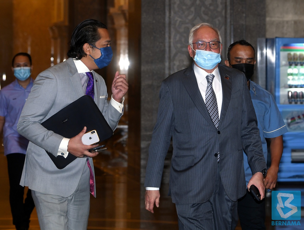 1MDB: Govt fails to forfeit RM114 mln allegedly belonging to Umno, Najib