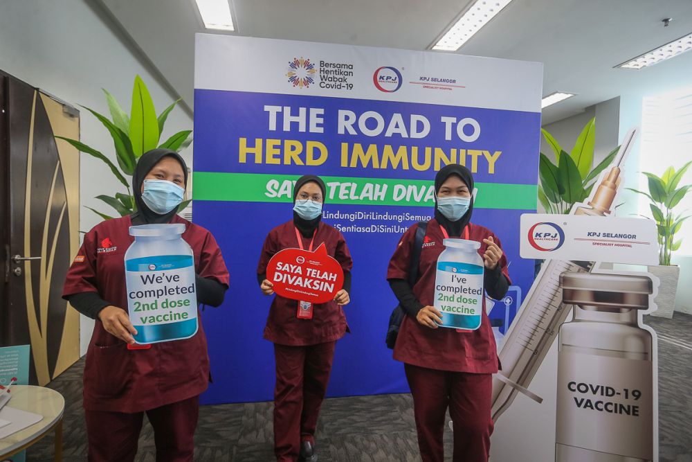 States’ Covid-19 vaccine procurement: Who is doing what independently of Putrajaya