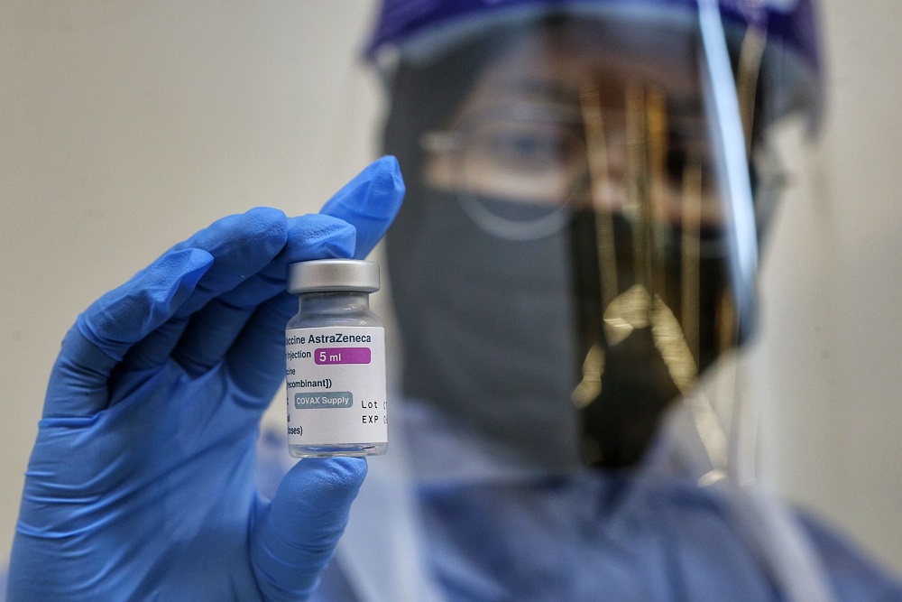As Covid-19 pandemic rages on, some frontliners say losing heart as cases keep rising