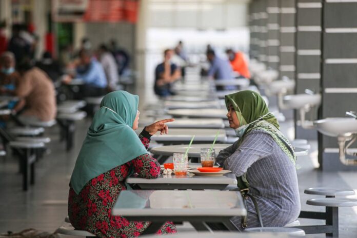 Covid-19: Sabah to ban dine-ins starting tomorrow, says state minister