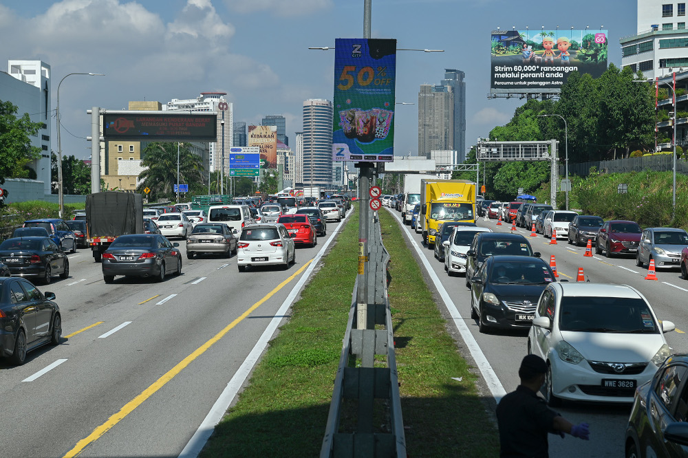 MCO: Road users drop by 50 per cent in KL, smooth traffic on highways, according to PLUS