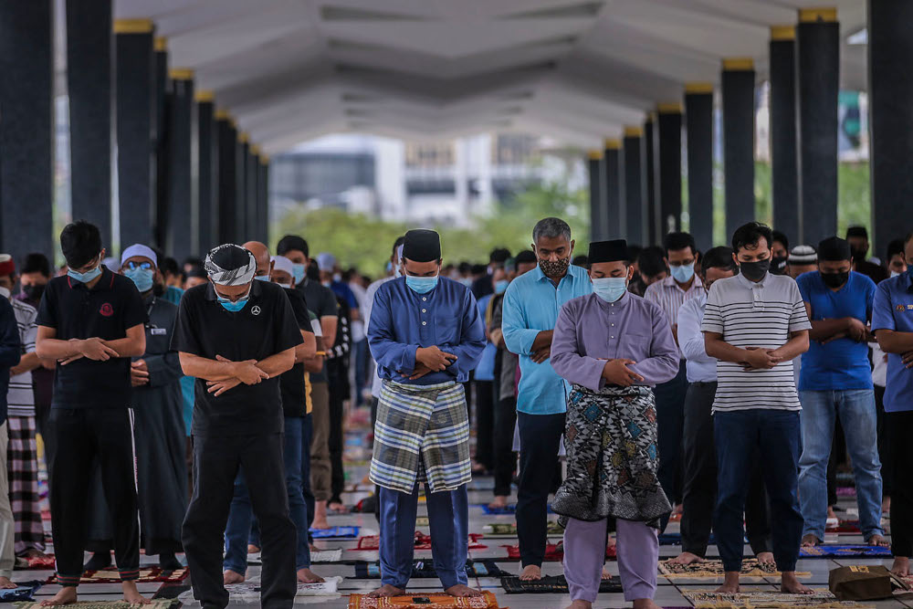 MCO 3.0: Kelantan allows Friday, obligatory prayers at mosques, surau statewide