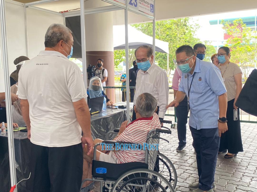 Kuching’s mass Covid-19 vaccination centre to be model for other centres statewide — Uggah
