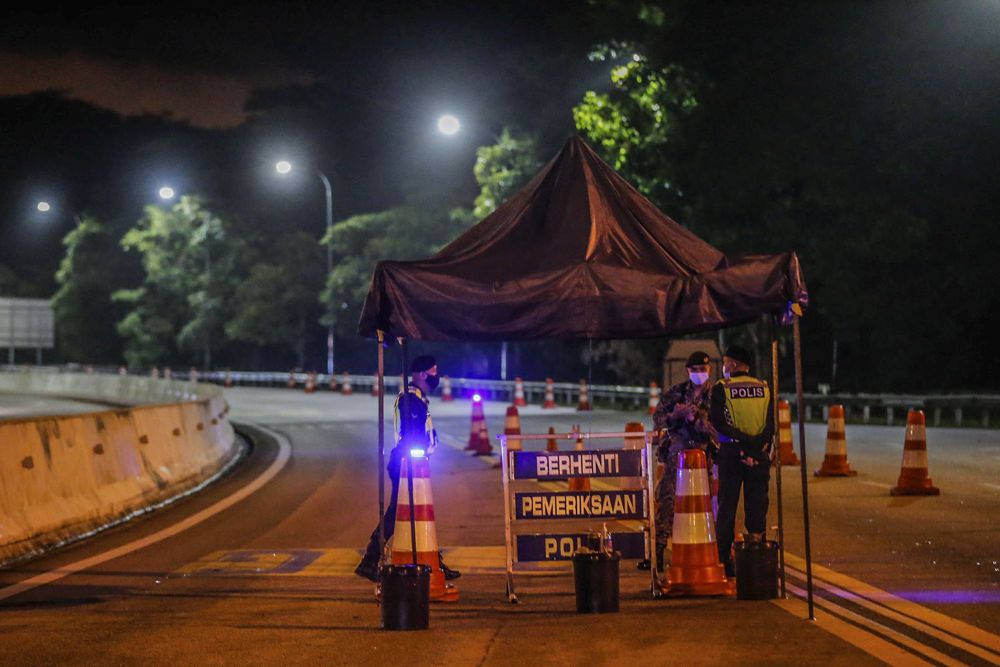 MCO 3.0: Cops remind residents not to enter Putrajaya for social, recreational activities