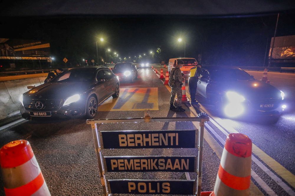 Shah Alam police to maintain five roadblocks following MCO enforcement