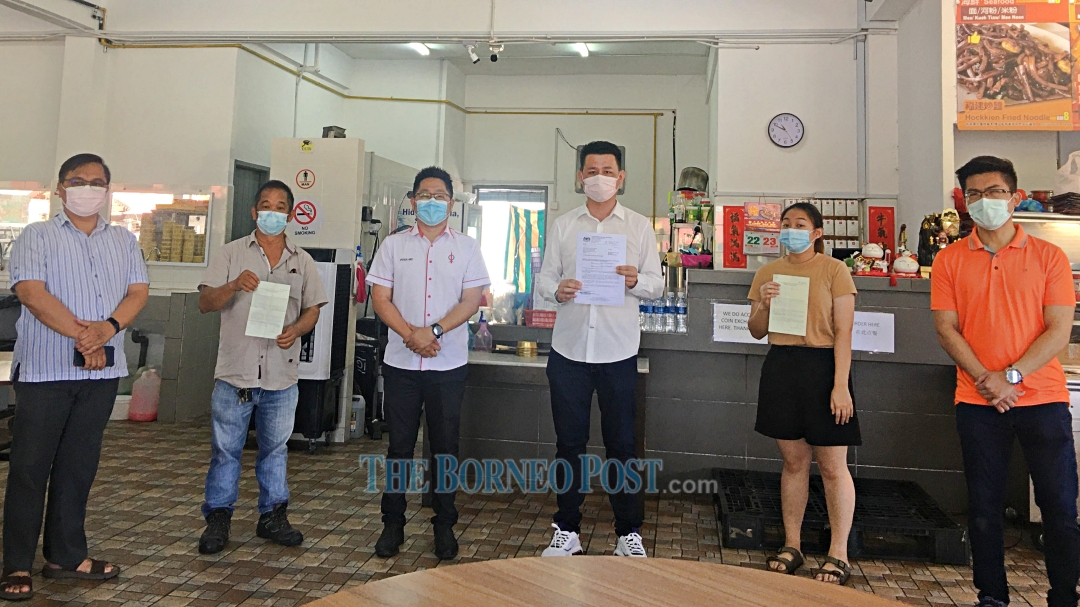 Ling claims abuse of power by police after two Miri stall operators claim wrongfully compounded
