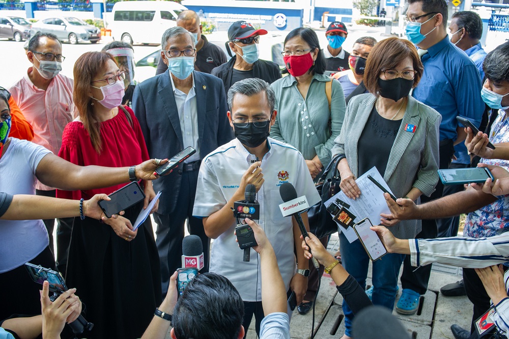 Pakatan MPs lodge police reports over ex-IGP’s claim of political interference in force, to push for RCI