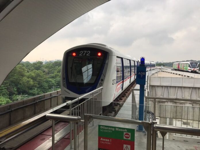 Transport minister: Kelana Jaya LRT operating on single track as repair work yet to complete