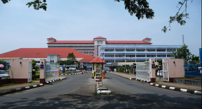 Covid jabs scheduled at Sarawak General Hospital tomorrow postponed due to late delivery of vaccines